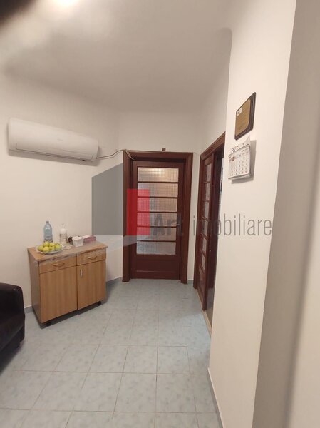 Tineretului, vanzare apartament decomandat 3 camere in vila