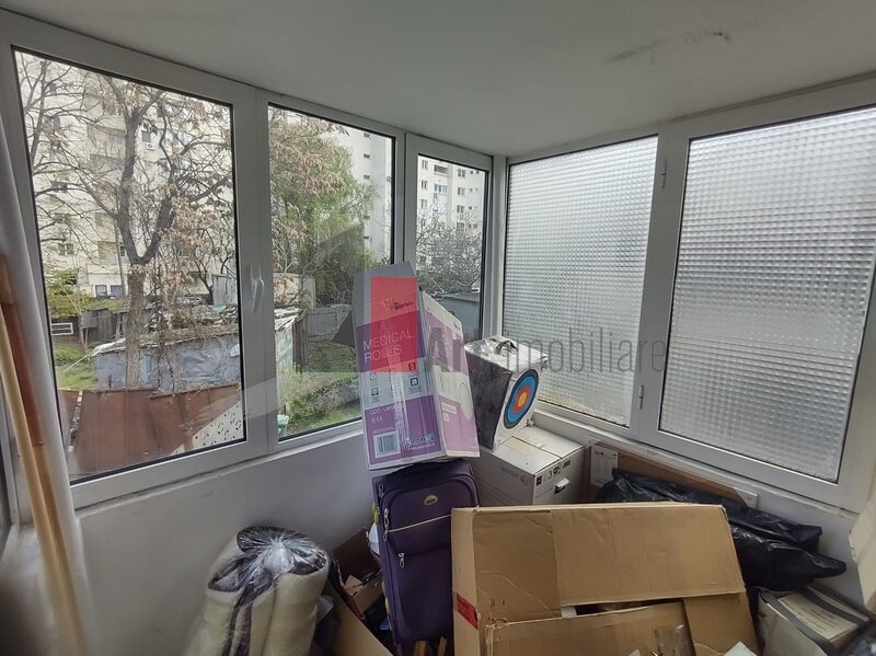 Tineretului, vanzare apartament decomandat 3 camere in vila